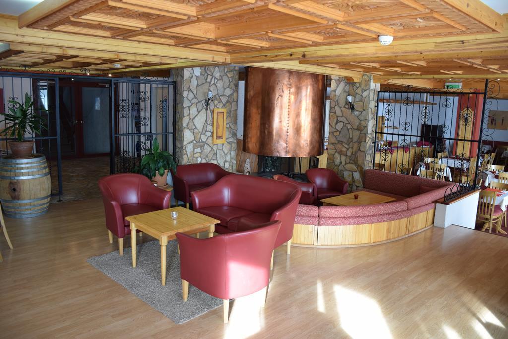 Des Masques Hotell Anzère Exteriör bild
